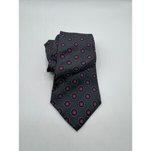 ROYAL CLUB gray w purple flower 100% silk tie